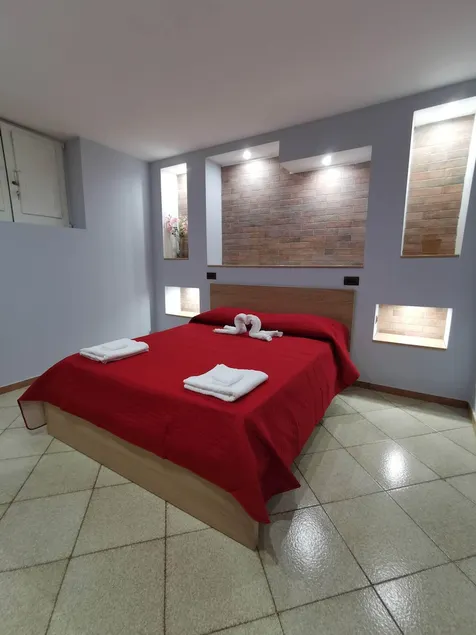 Bed and Breakfast Picentia 19 - Image 1