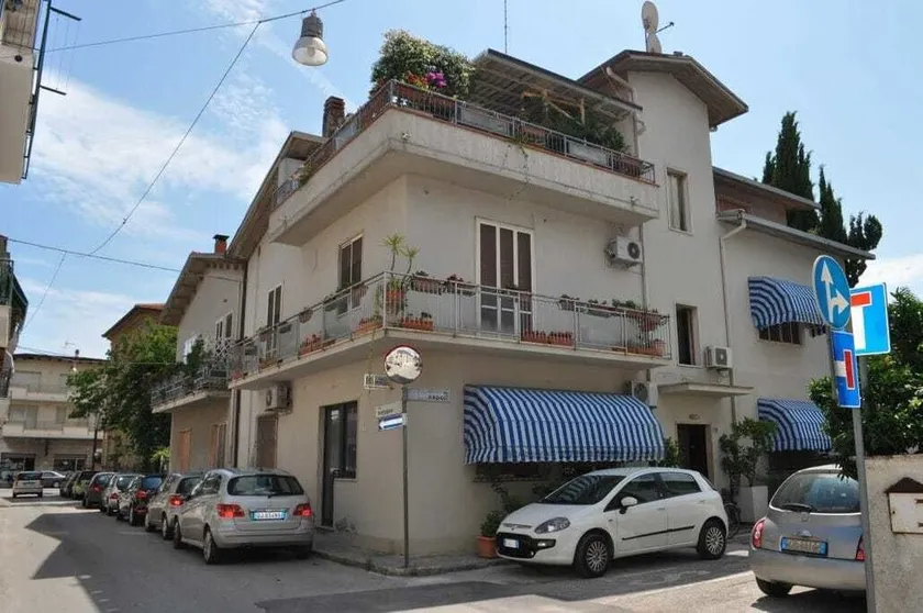 Bed&Breakfast – Casa Di Roberto - Image 1