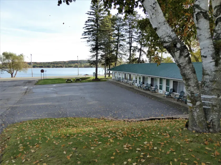 South Arm Retreats - Image 1