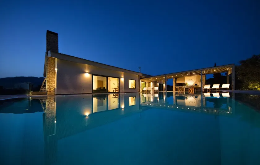 Tramonto Di Olive Gorgeous Villa by VillaRentalsgr - Image 1