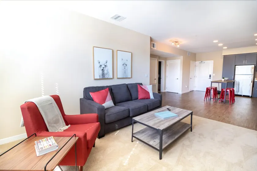 Kasa San Mateo Apartments - Image 1
