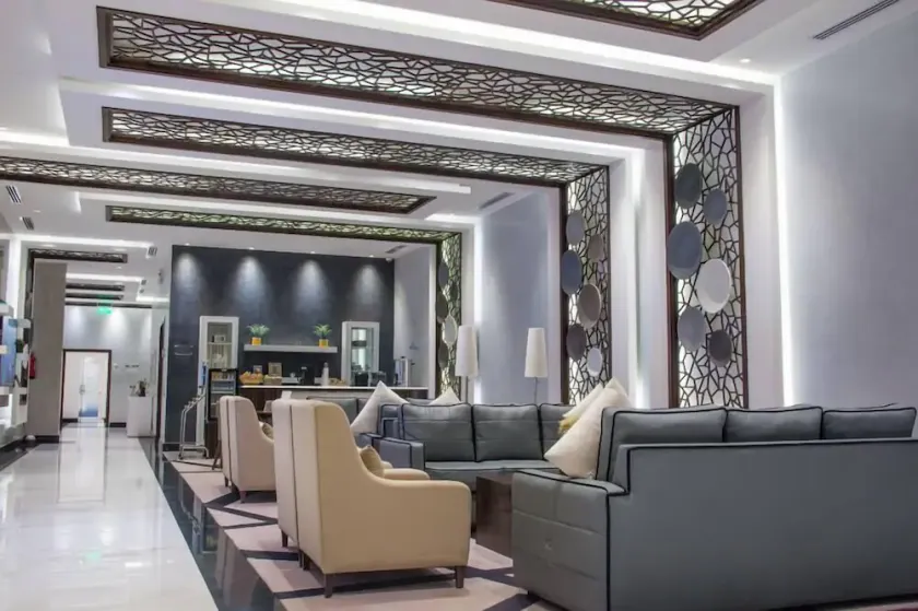 Talen Hotel - Image 1