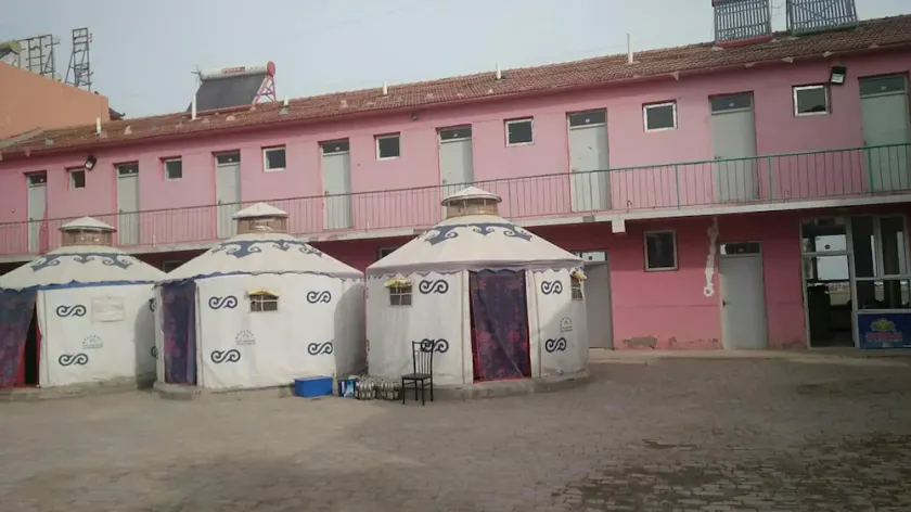 Fulaiyan Hotel - Image 1