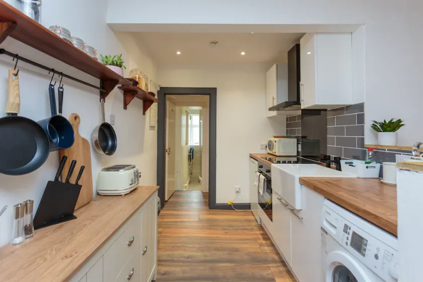 Entire Lovely Modern Scottish Cottage - Image 1