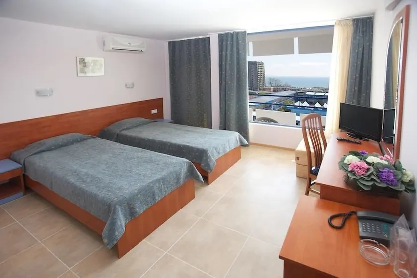 Dunav Hotel - Image 1