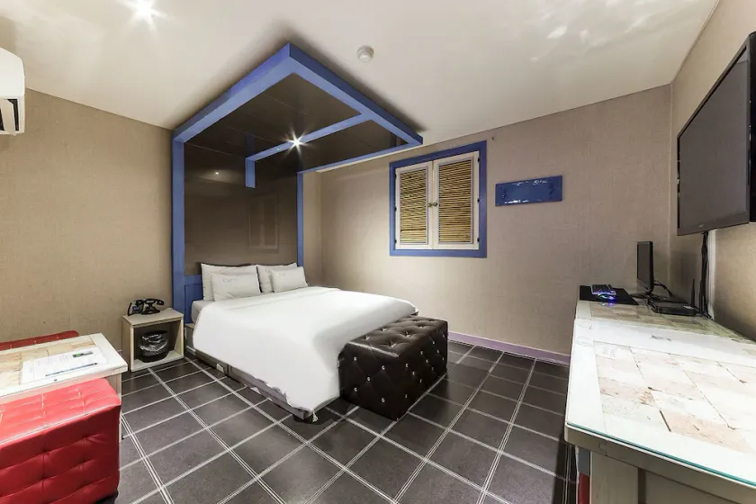 Goodstay Hotel C& - Image 1