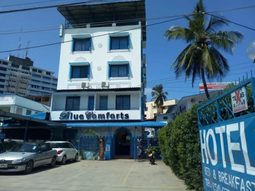 Blue Comfort Hotel - Image 1