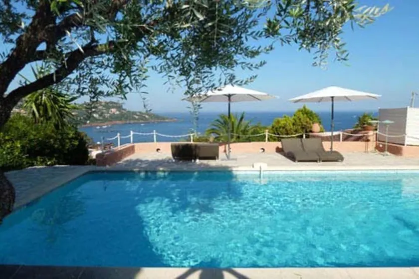 Villa de 4 chambres avec vue sur la mer piscine privee et jardin clos a Saint Raphael a 2 km de la p - Image 1