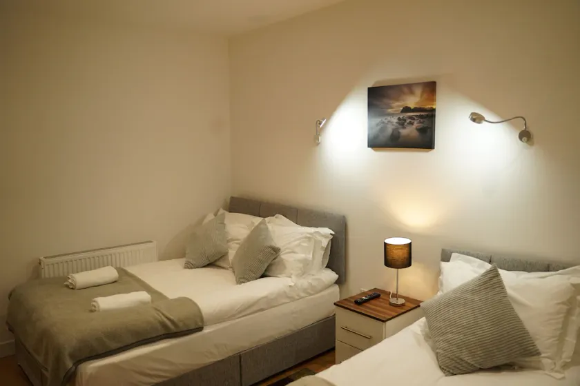 Serviced Property Plymouth - Image 1