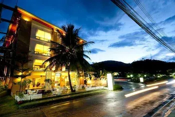 Samthong Resort - Image 1
