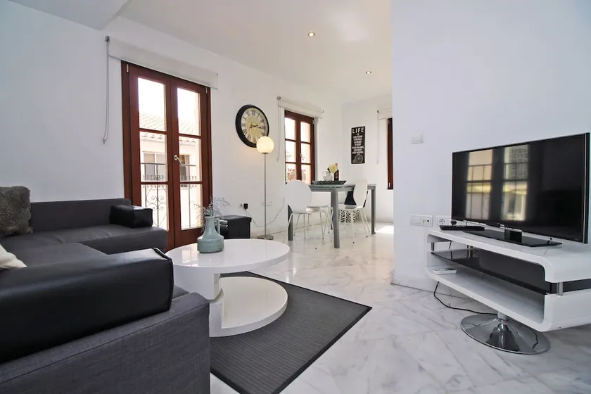 Del Parque Flats - Tribuna - Image 1