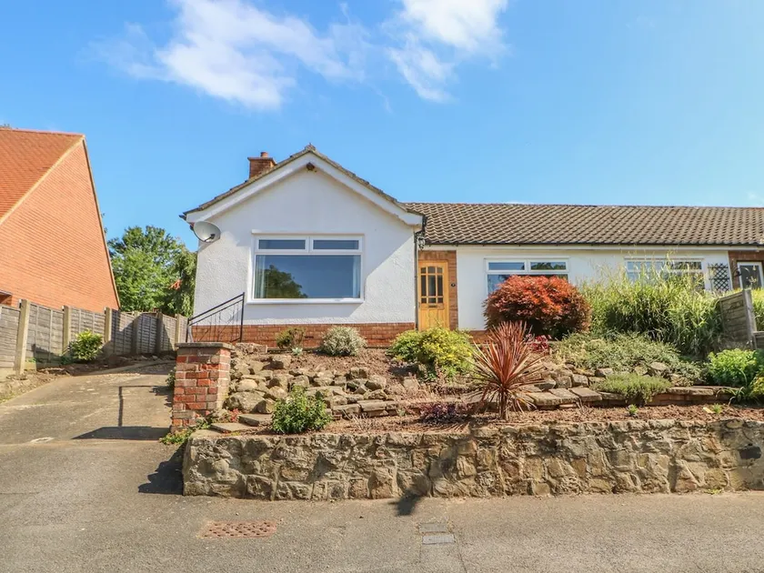 Collies Retreat - Image 1