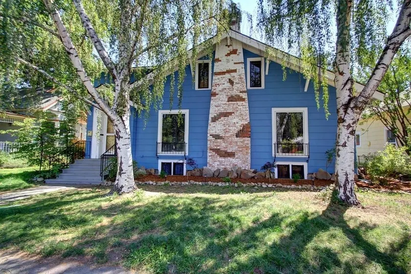 A Huge House Near The Best Of Boise - Image 1