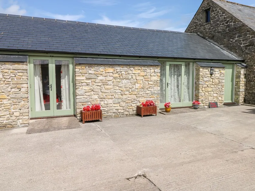 Poppy Cottage - Image 1