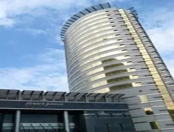 Howard Johnson by Wyndham Ginwa Plaza Hotel Xian - Image 1