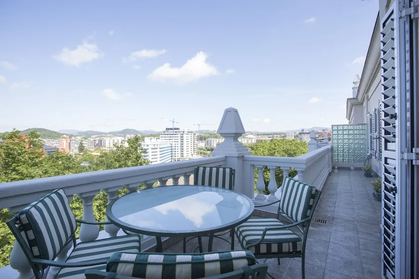 Mirador by People Rentals - Image 1