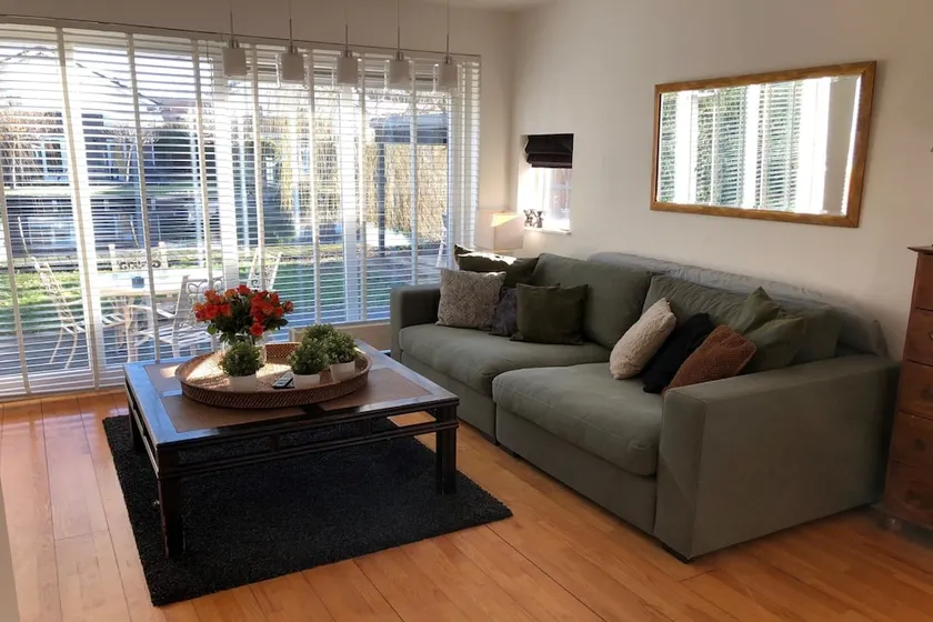 Vink Water View Apartment - Image 1