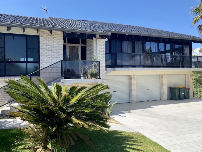 Seaview Bed and Breakfast - Image 1