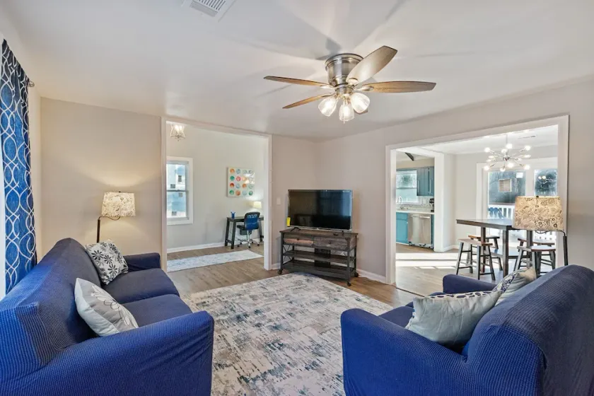 Explore Atlanta! Enjoy All The City Has To Offer Without The Noise And Stress Of City Life! 2 Bedroom Home by Redawning - Image 1