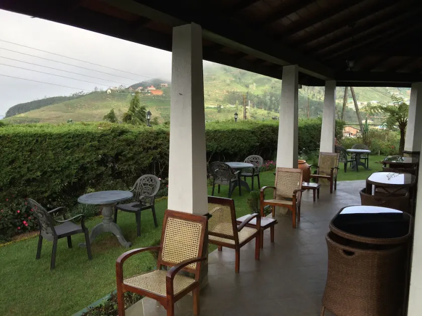 Binota Hotel - Image 1