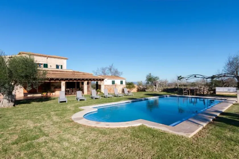 YupiHome Villa Can Pedro - Image 1