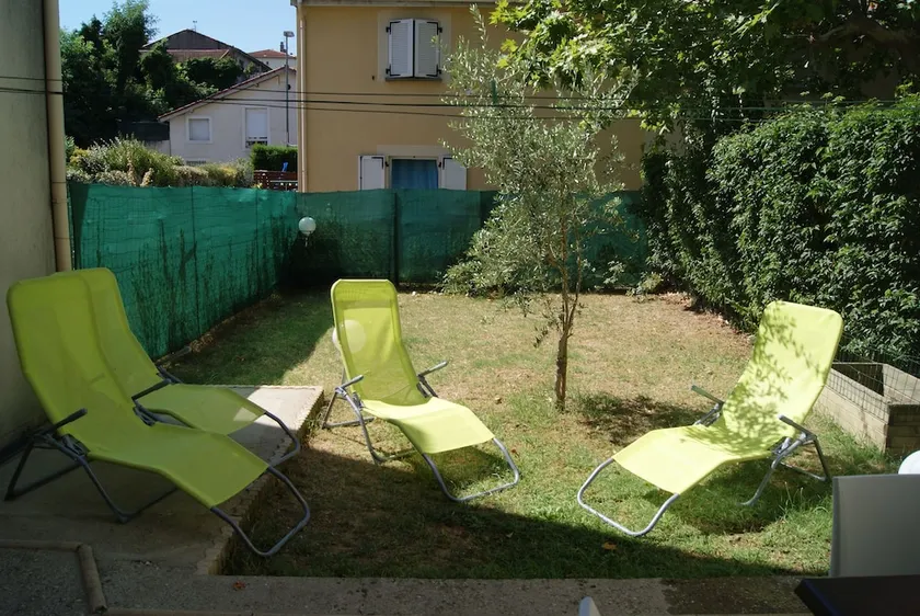 La Maison De l'Ovalie - Image 1