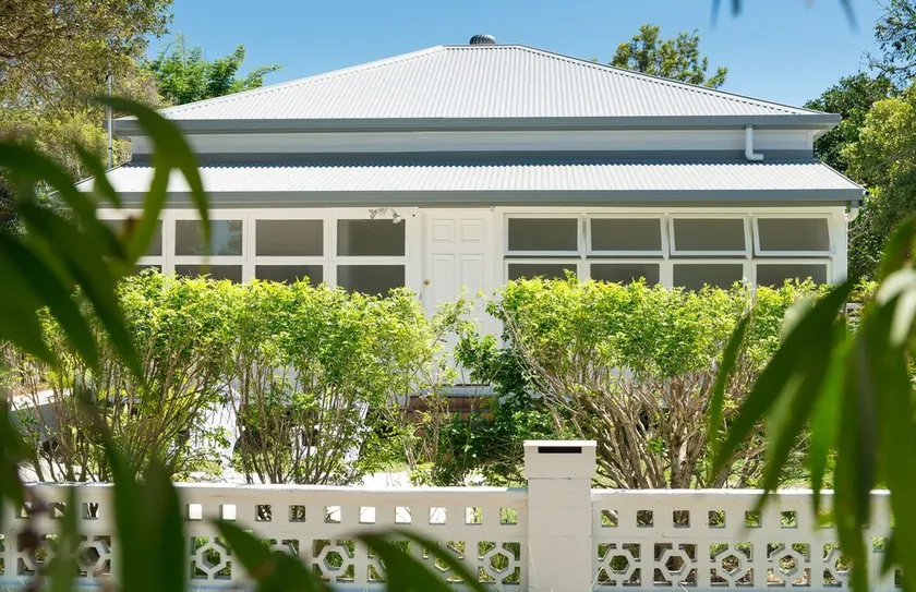 Lena's Beach House - Image 1