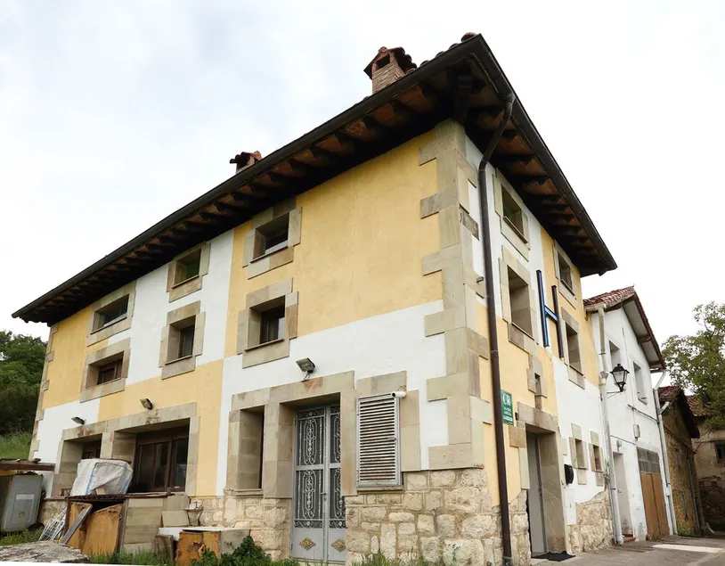 Casa HC. Ignaciano - Image 1