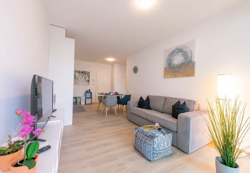 Beautiful Home - Image 1