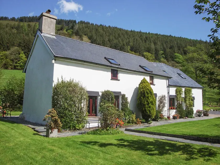 Dafarn Newydd - Image 1