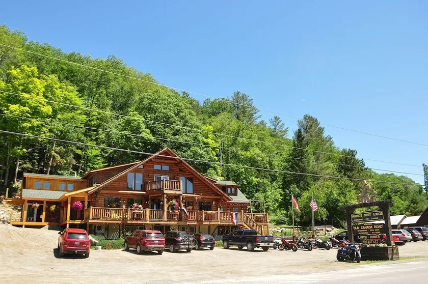 Hawk's Nest Lodge - Image 1
