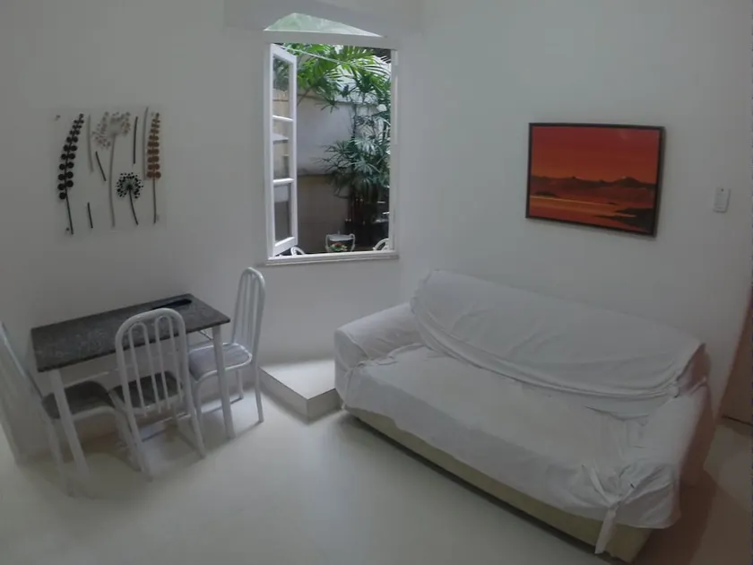 Dois Quartos Dias Ferreira Leb12 - Image 1