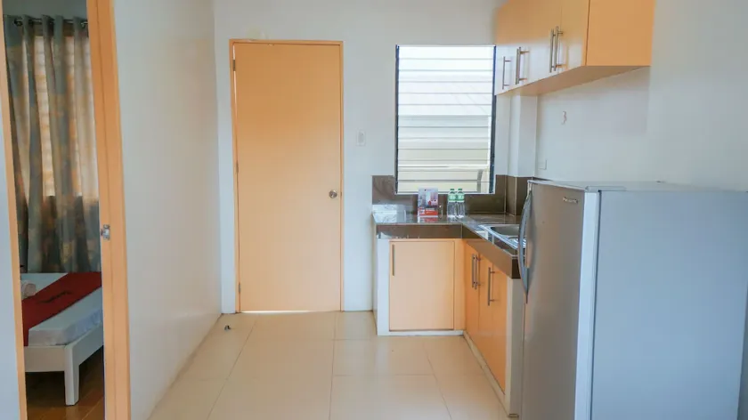 RedDoorz Plus near Talisay Town Center - Image 1