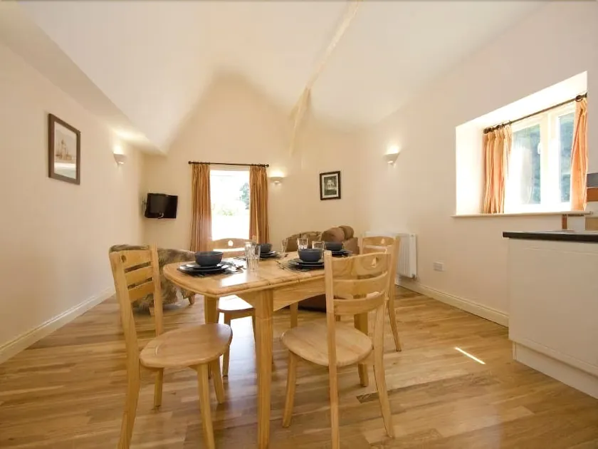 The Gorge View Apartments - Image 1