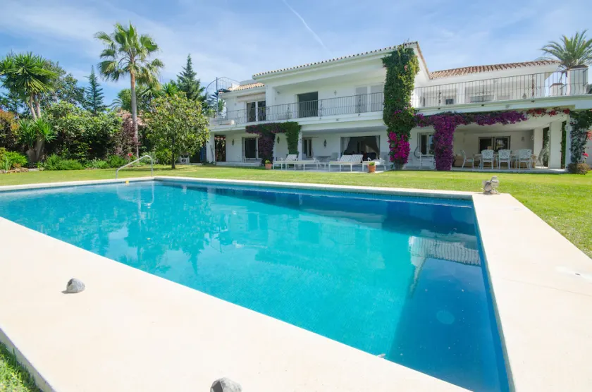 Villa Shayna - Image 1