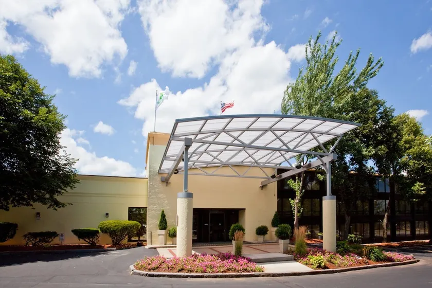 Holiday Inn Hotel & Suites Nashua - Image 1