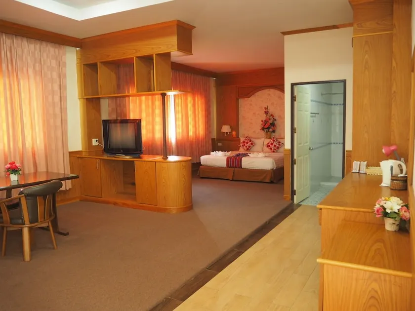 Chaiyaphum Park Hotel - Image 1