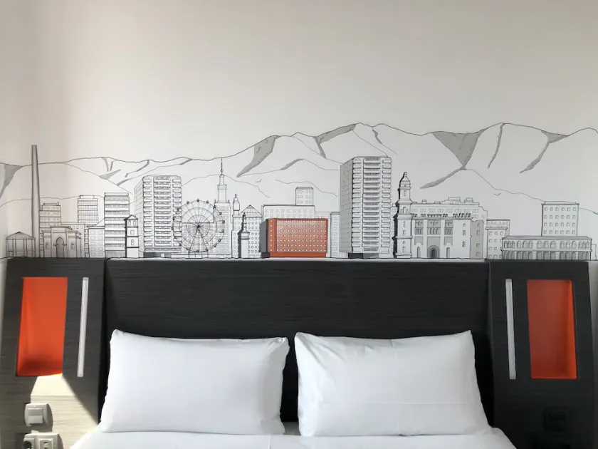 Easyhotel Malaga City Centre - Image 1