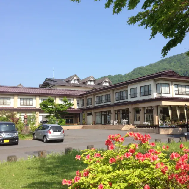 Towadako Lakeside Hotel - Image 1