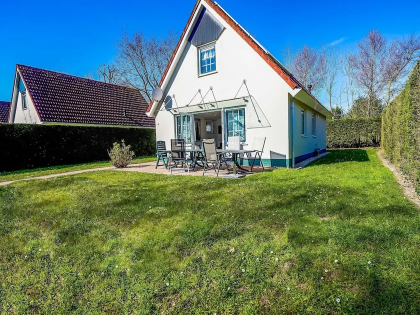 Detached Holiday Home for 6 People Close to the Veerse Meer and Marina - Image 1