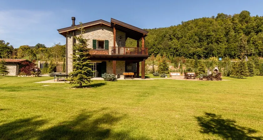 JOIVY MAS Avilo Villa Bobbio - Image 1