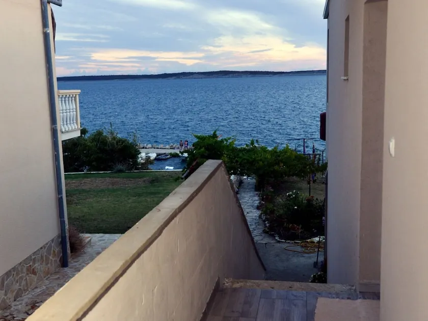 Apartment Seaview, Rtina - Image 1
