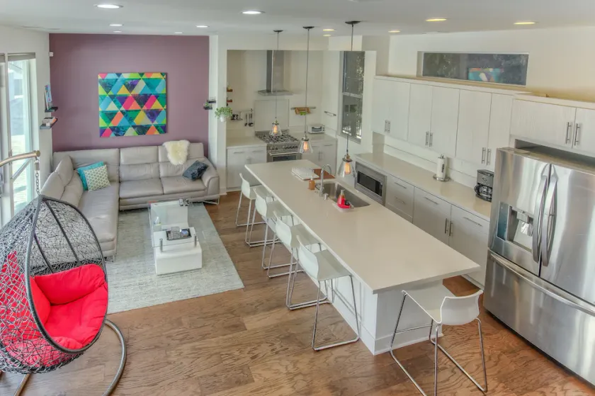 Applewood - Silver Lake 2BD Hollywood - Image 1
