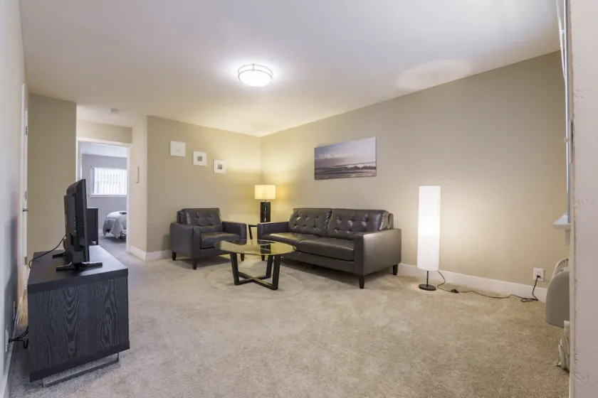 Bright Unit Near Silicon Valley - Washer & Dryer - Image 1