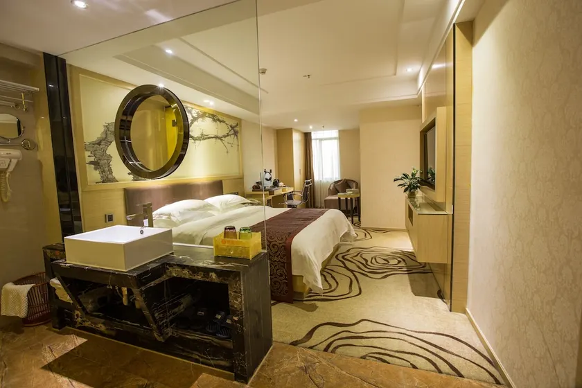 Hotel Xinghe Xiangjiang - Image 1