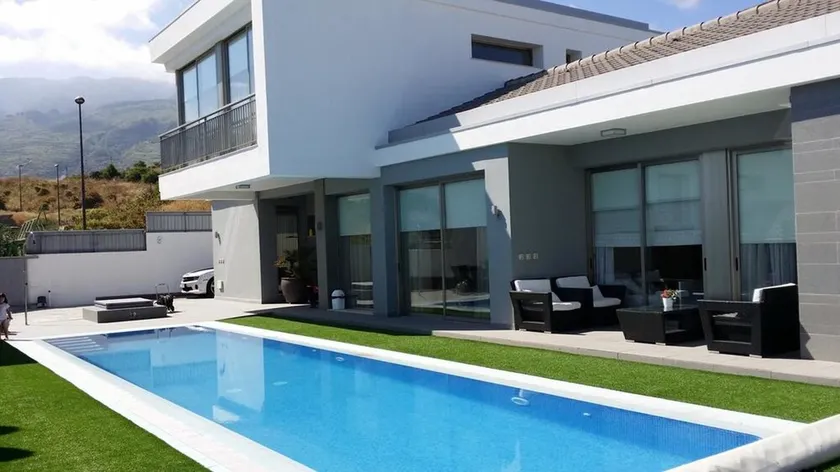 Property With 3 Bedrooms in Sta Úrsula, With Wonderful sea View and En - Image 1