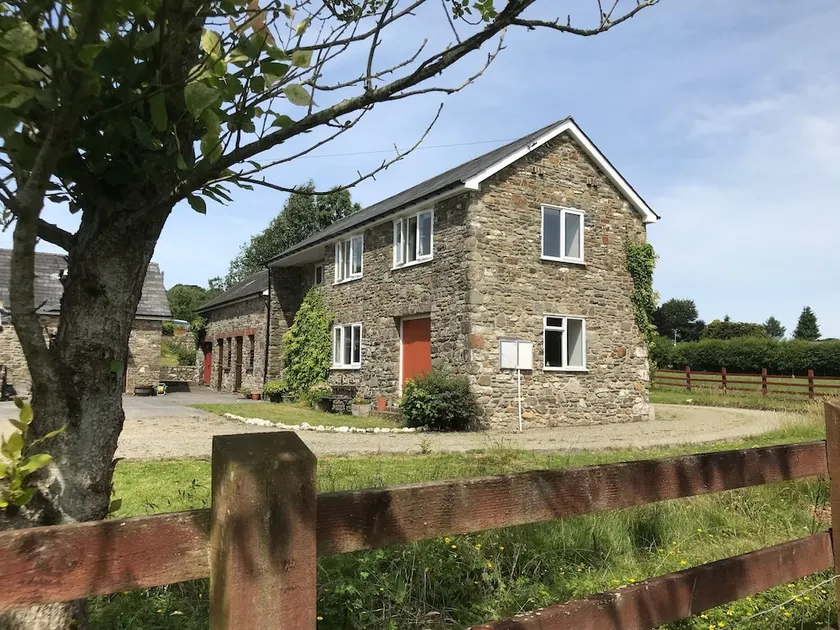 Nant Cledlyn Suite - Image 1
