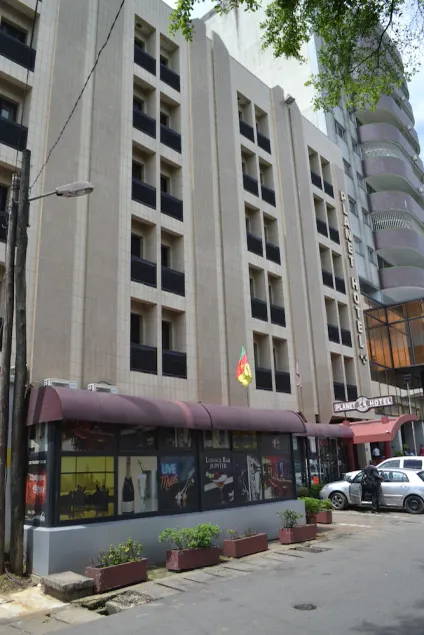 Planet Hotel - Image 1