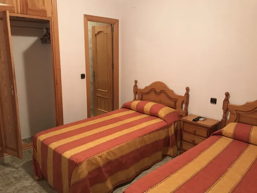 Hostal El Rico - Image 1