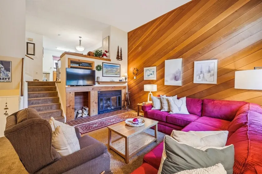 WP31 - Winterpoint Apres Ski Townhome - Image 1